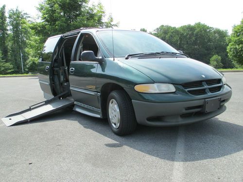 1997 dodge grand caravan 4 dr handicap wheelchair van