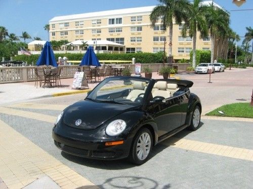 2010 volkswagen new beetle convertible