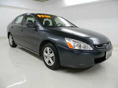 2.4 2.4l cd 4 wheel disc brakes abs brakes am/fm radio air conditioning clean