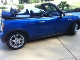 2005 Mini Cooper S Convertible 2-Door 1.6L, image 2