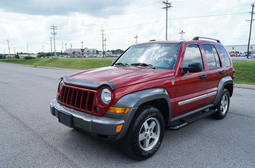 No reserve 4x4 trail rated 3.7 v6 sunroof running boards roof rack local trade