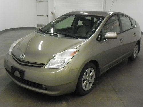 2005 toyota prius leather, navigation, 78k miles!!!