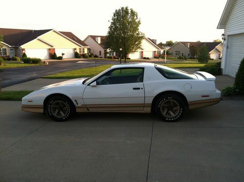 1985 pontiac trans am