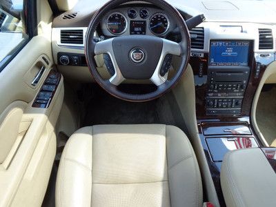 Premium 6.2L NAV AWD Trip Computer Power Door Locks Power Windows Heated Seat(s), image 11