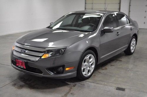 2011 grey auto fwd cloth cruise ac bluetooth!! call us today! we finance!!!