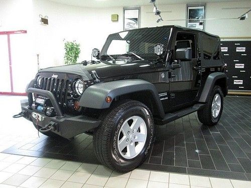 26k miles sport black cloth automatic 17 wheels power group kc lights winch