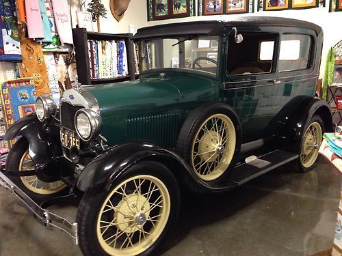 1929 ford a model sedan