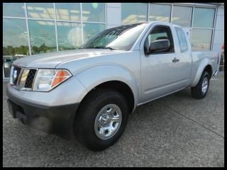2008 nissan frontier 4-cyl manual/ great gas mileage/super clean truck!!