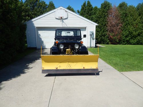 1978 jeep cj7 with fiberglass body and meyer snow plow