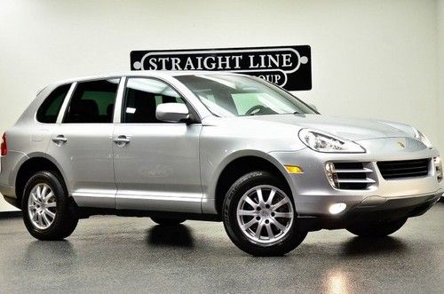 2010 porsche cayenne v6 silver/black w/ 31k miles