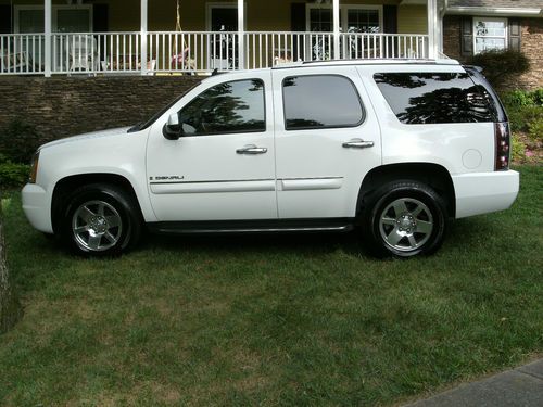 2007 gmc yukon denali sport utility 4-door 6.2l