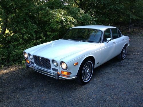 1972 jaguar xj-6 (no reserve)