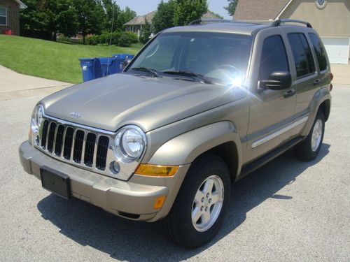 2005 Jeep Liberty Limited 56k (very rare CRD Diesel), US $14,995.00, image 13