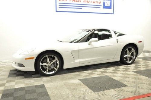 12 3lt white coupe navigation head up heated leather like new 1 owner pristine