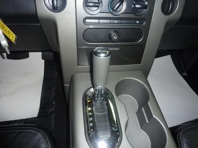 FX4 Truck 5.4L CD 4 Speakers AM/FM radio AM/FM Stereo/Clock/CD Air Conditioning, image 21