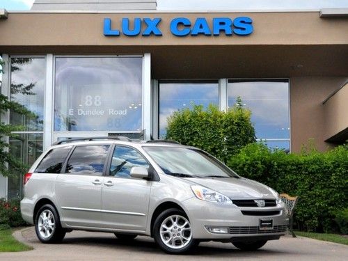 2005 toyota xle dvd