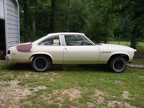 1976 buick skylark base coupe 2-door selling as parts or race car.