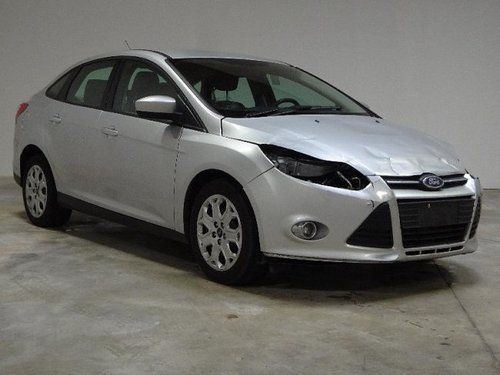 2012 ford focus se damaged salvage economical priced to sell l@@k export welcome