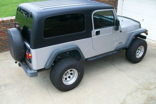 2006 jeep wranger unlimited wtih 47,800 miles 4wd 6 cylinder