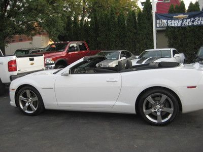 Garage kept Warranty Low miles Convertible Smoke free Excellent condition, image 11