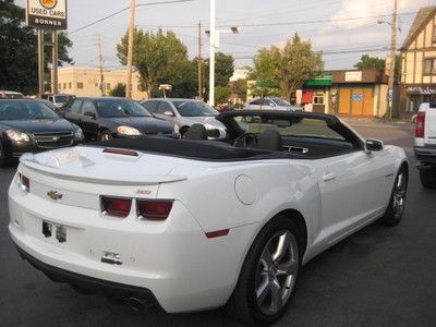 Garage kept Warranty Low miles Convertible Smoke free Excellent condition, image 12