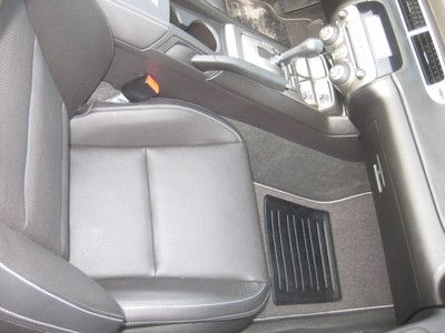 Garage kept Warranty Low miles Convertible Smoke free Excellent condition, image 13