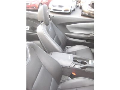 Garage kept Warranty Low miles Convertible Smoke free Excellent condition, image 14