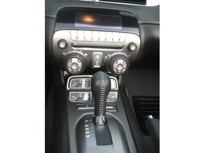 Garage kept Warranty Low miles Convertible Smoke free Excellent condition, image 25