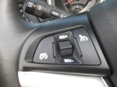 Garage kept Warranty Low miles Convertible Smoke free Excellent condition, image 30