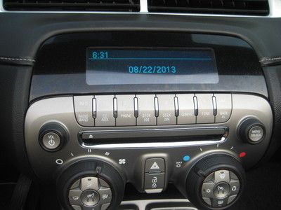 Garage kept Warranty Low miles Convertible Smoke free Excellent condition, image 31