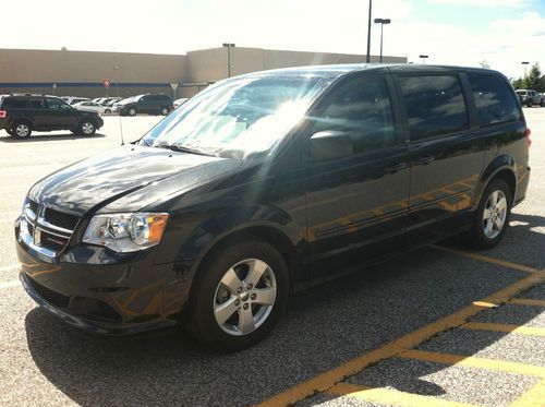 2013 Dodge Grand Caravan SE Mini Passenger Van 4-Door 3.6L, image 2