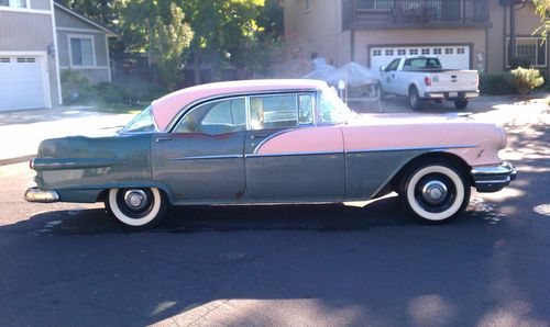 1956 pontiac chieftain (860) catalina 4 door hard top sedan