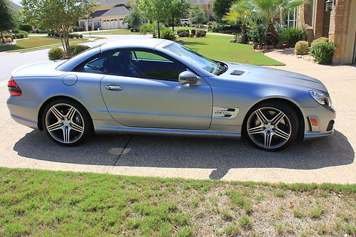 2011 Mercedes Benz SL63 AMG High Performance Roadster Magno Alanite (Matte) Grey, image 3