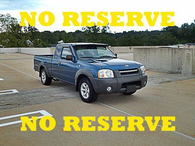 2001 nissan frontier xe 2wd manual  ready to work nice clean  no reserve!!!!