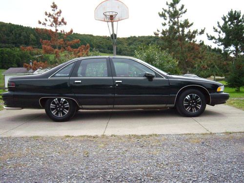 1992 chevrolet caprice classic sedan 4-door 5.7l