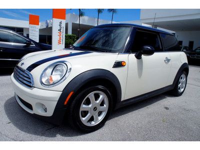 PANO ROOF AUTOMATIC VINYL INTERIOR FRESHLY SERVICED, US $16,777.00, image 4