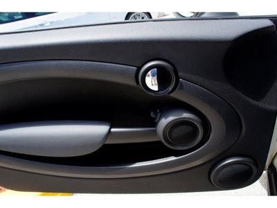 PANO ROOF AUTOMATIC VINYL INTERIOR FRESHLY SERVICED, US $16,777.00, image 8