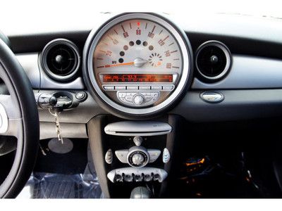 PANO ROOF AUTOMATIC VINYL INTERIOR FRESHLY SERVICED, US $16,777.00, image 11