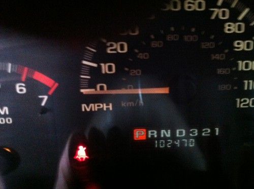 2000 Chevrolet Malibu LS Sedan 4-Door 3.1L, image 4