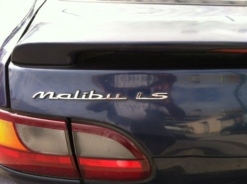 2000 Chevrolet Malibu LS Sedan 4-Door 3.1L, image 8