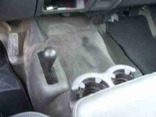 2004 GMC Truck Duramax Diesel 3500 with Service Bed. 4 wheel drive.  LOW MILES, image 8