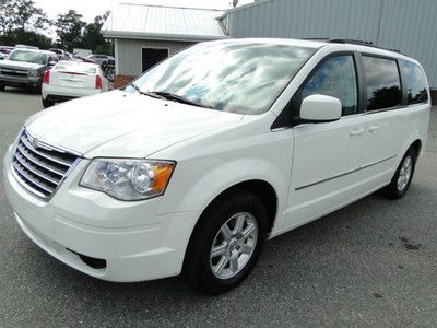 2010 chrysler town &amp; country rebuilt salvage title, water/ flood repaired damage