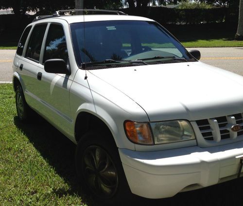 4-Door 2WD Automatic 2.0L 130 horsepower 4 cylinder DOHC engine, image 2