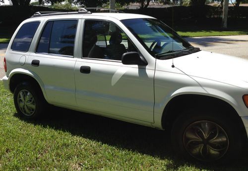 4-Door 2WD Automatic 2.0L 130 horsepower 4 cylinder DOHC engine, image 3