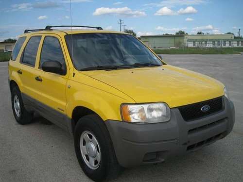 2001 ford escape xls - only 89k miles - yellow - hail special -great opportunity