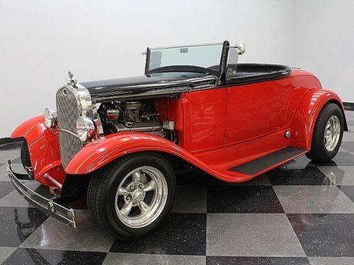 Gorgeous roadster, 350 v8, 350 trans, corvette independent rear, lift off top!
