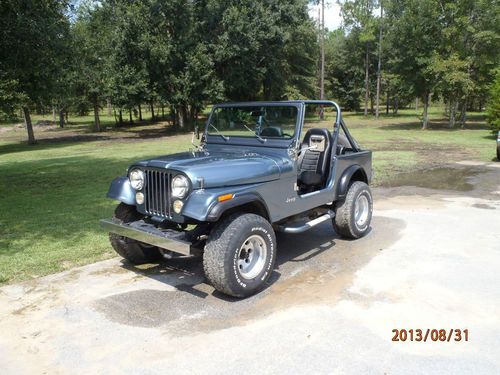 1985 jeep cj-7--metallic blue