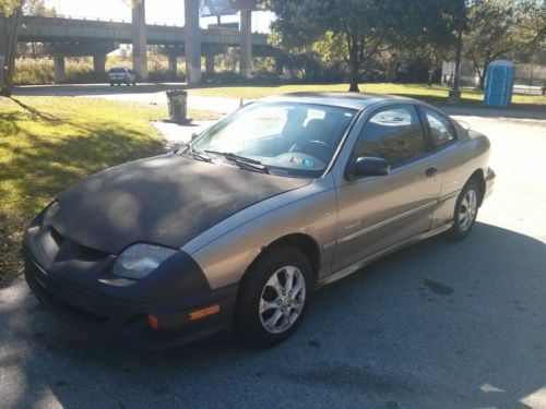 2001 pontiac sunfire se coupe 2-door 2.2l