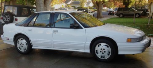 1995 oldsmobile cutlass supreme sl, 4 door, white