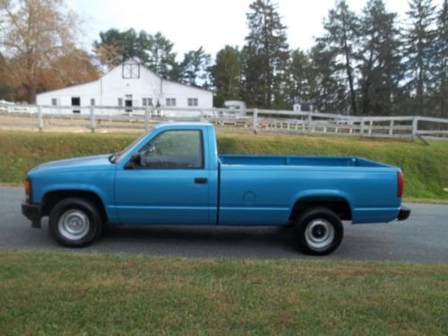 1993 chevrolet cheyenne 1/2 ton pickup low miles one owner